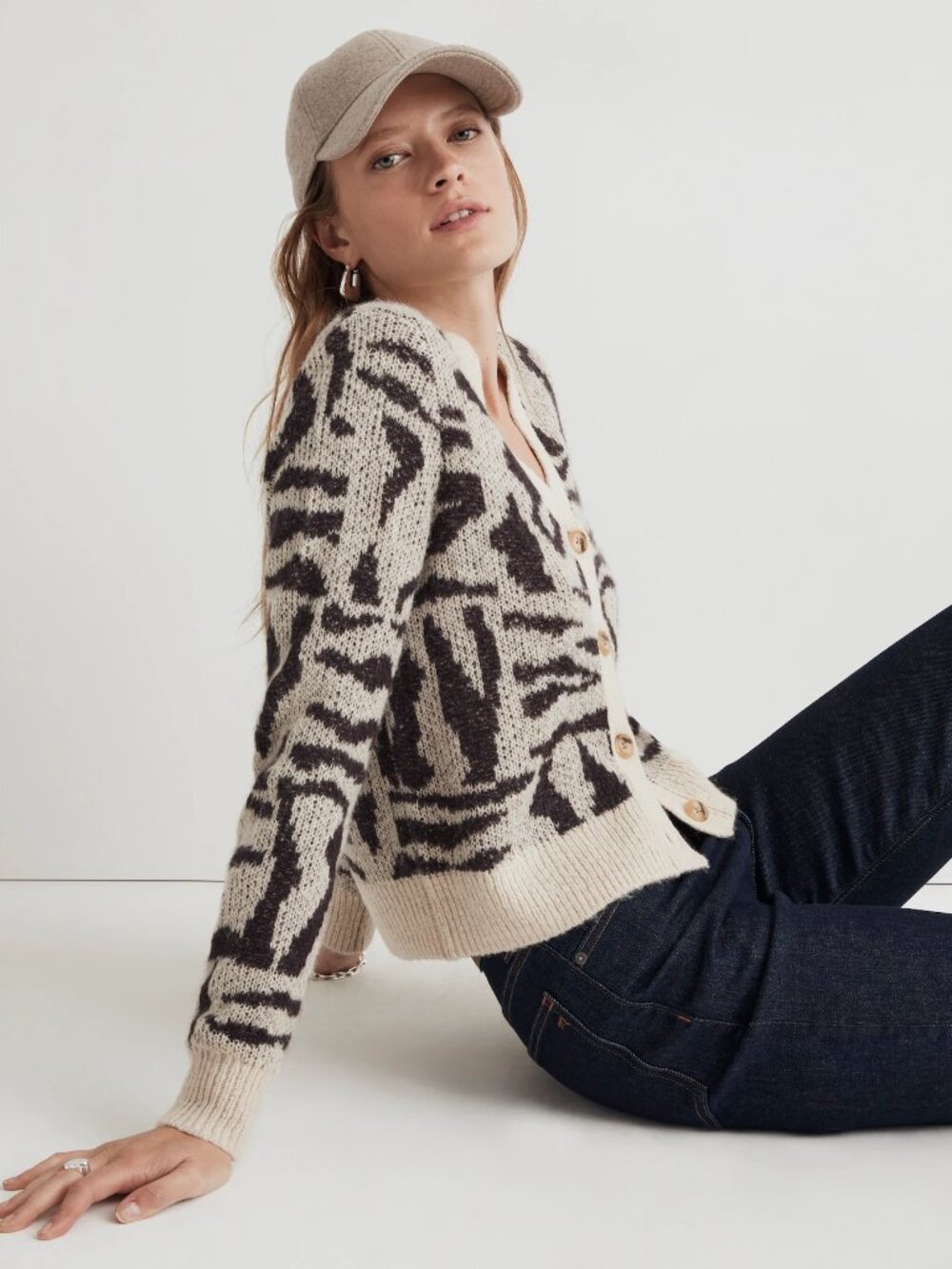 Madewell V-Neck Cardigan in Abstract Animal - Heather Stout - NWOT